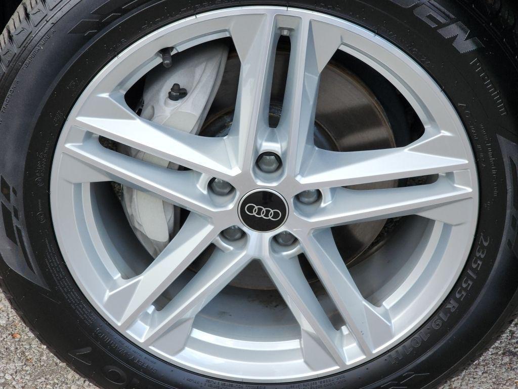 used 2024 Audi Q5 e car, priced at $43,899