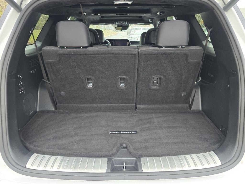 used 2024 Hyundai Palisade car, priced at $40,000