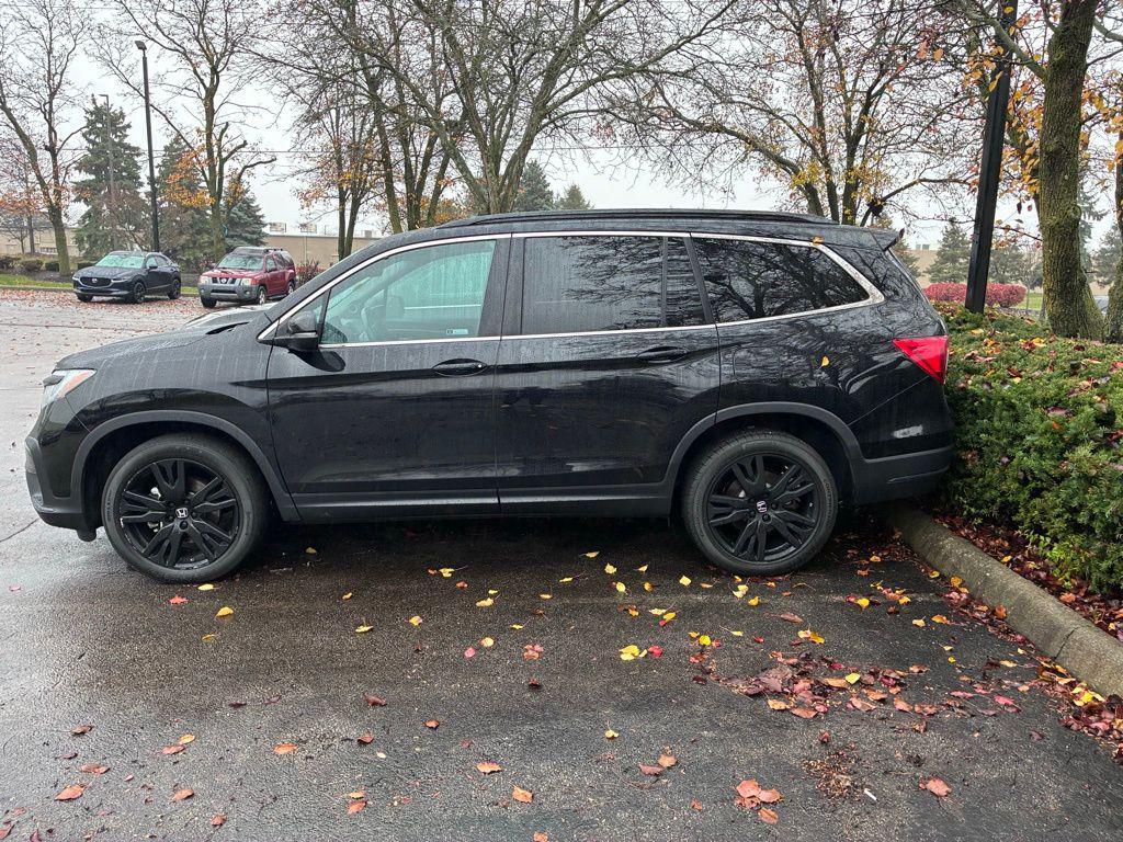 used 2022 Honda Pilot car, priced at $29,638