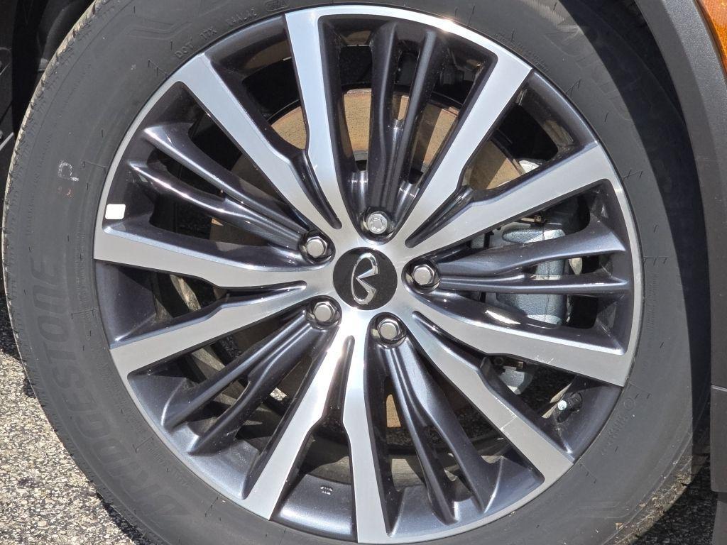 new 2025 INFINITI QX60 car, priced at $69,995