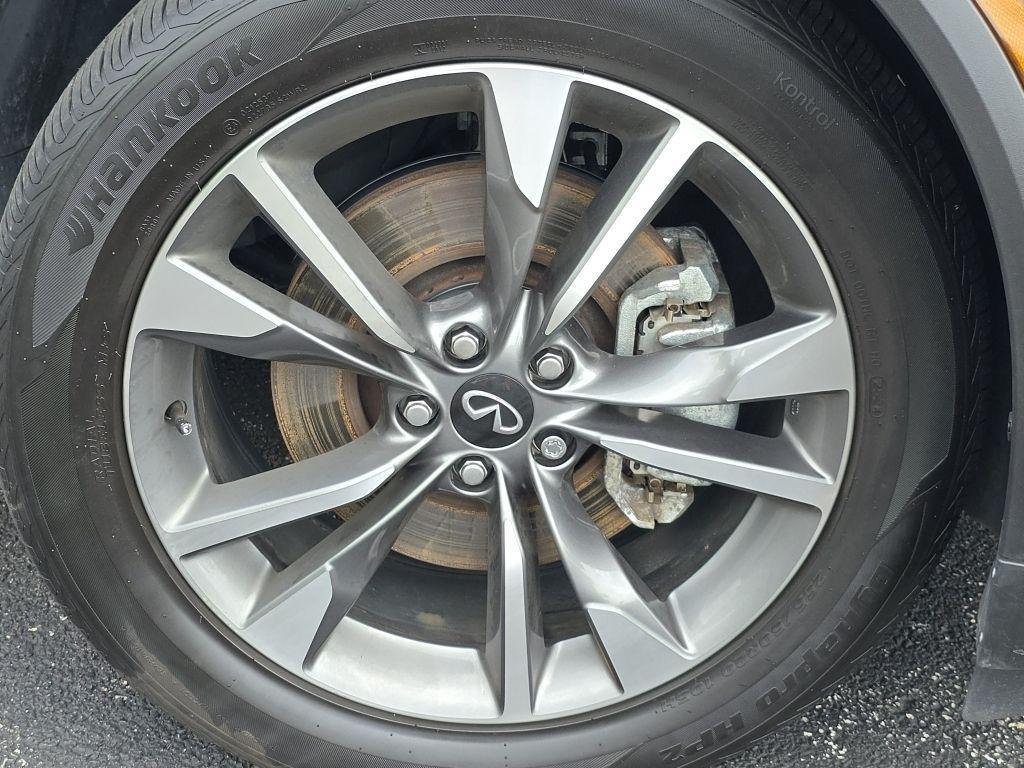 used 2025 INFINITI QX60 car, priced at $45,000