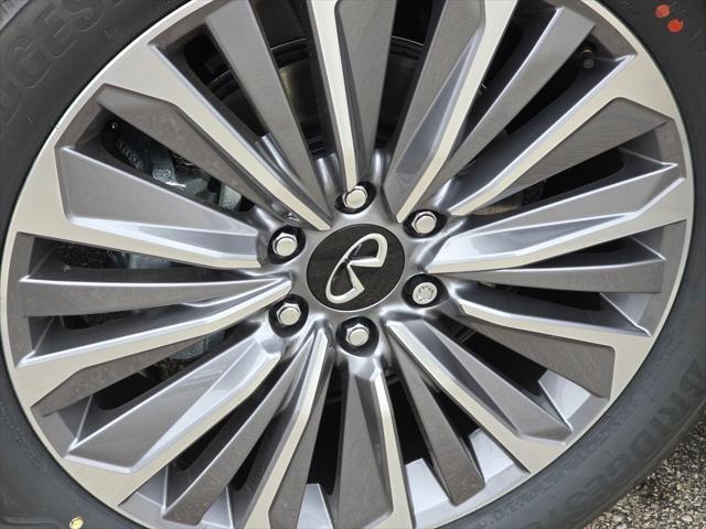 new 2025 INFINITI QX80 car, priced at $96,240