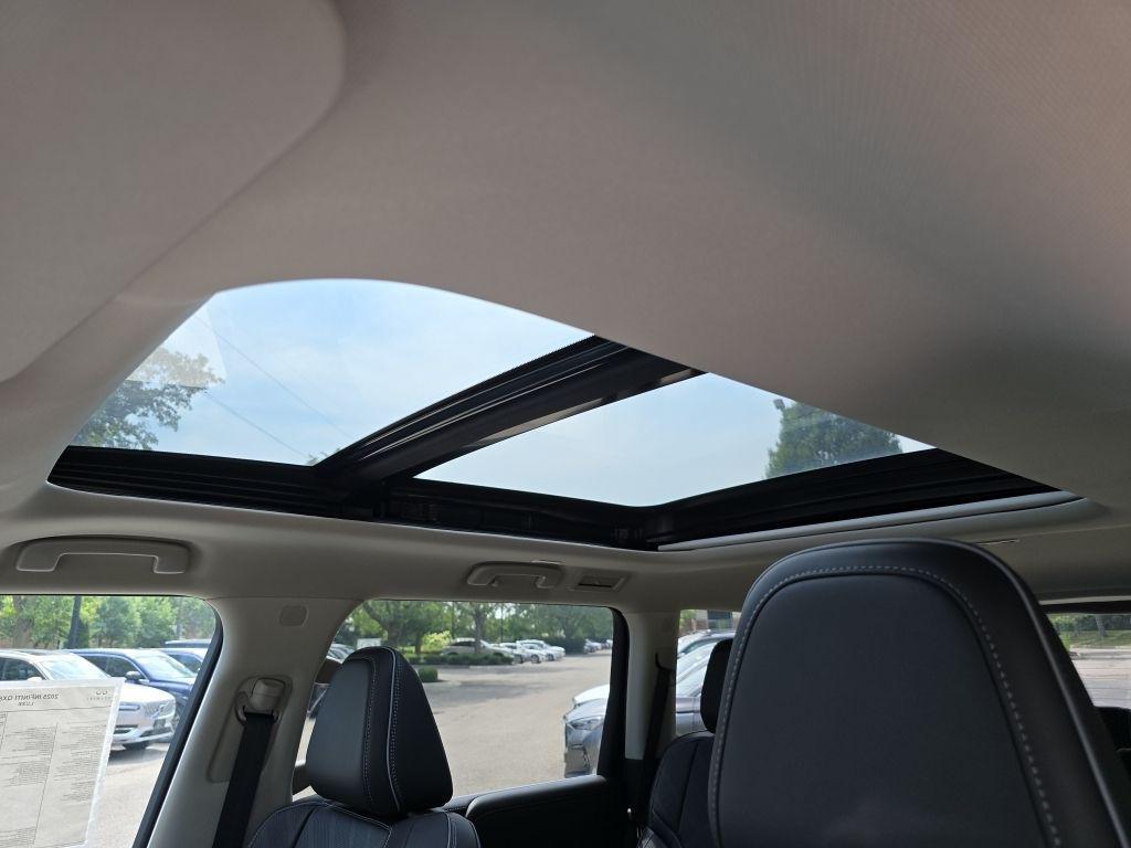 new 2025 INFINITI QX80 car, priced at $83,485