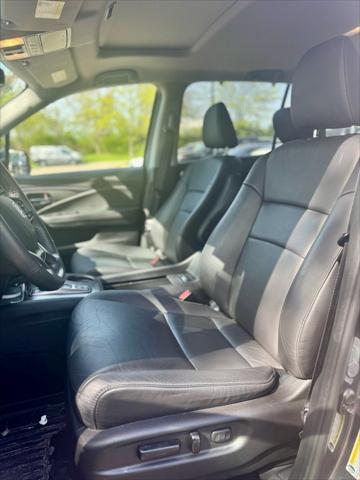 used 2021 Honda Pilot car, priced at $31,075