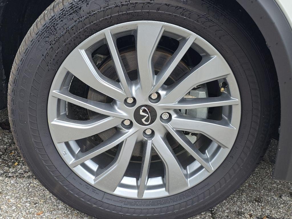 new 2025 INFINITI QX50 car, priced at $47,998