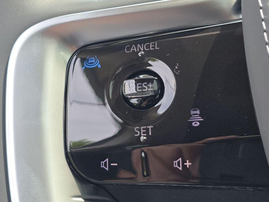 new 2025 INFINITI QX80 car, priced at $89,995