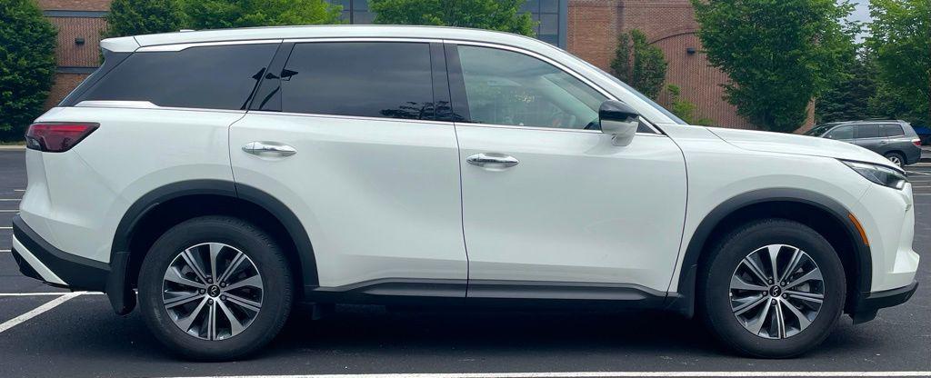 used 2025 INFINITI QX60 car, priced at $43,548