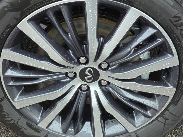 new 2025 INFINITI QX60 car, priced at $71,040