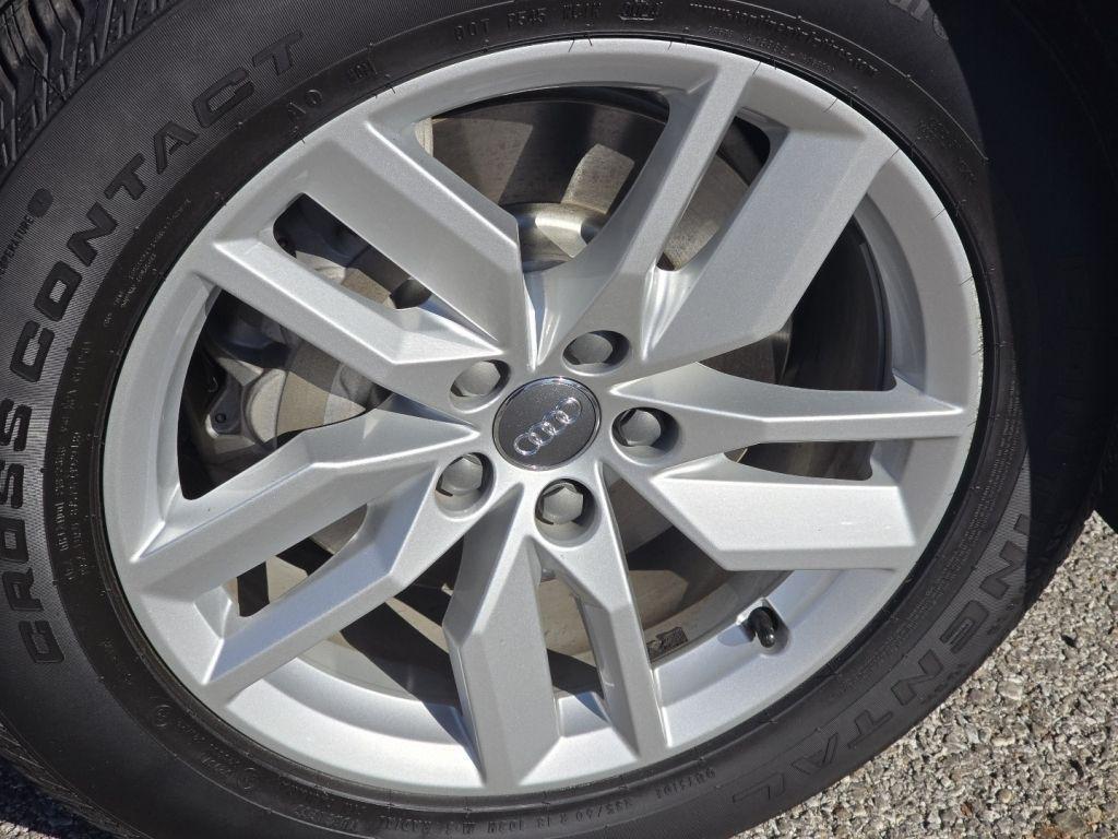 used 2020 Audi Q5 car, priced at $20,000