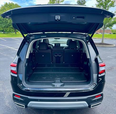 used 2025 Honda Pilot car, priced at $49,999