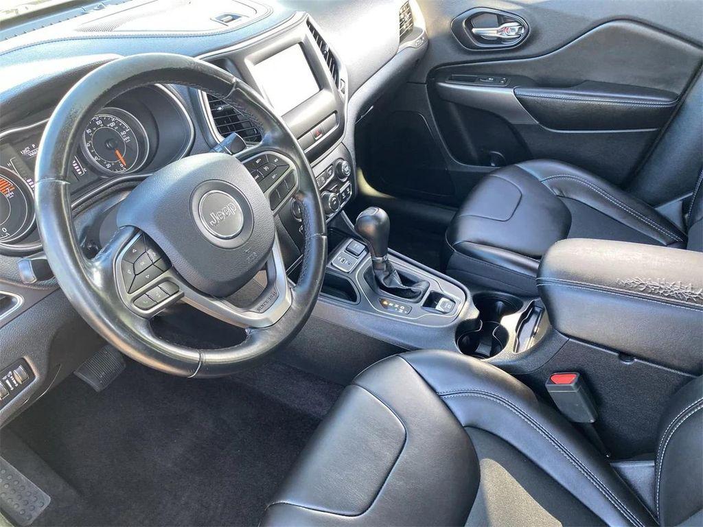 used 2019 Jeep Cherokee car, priced at $12,899