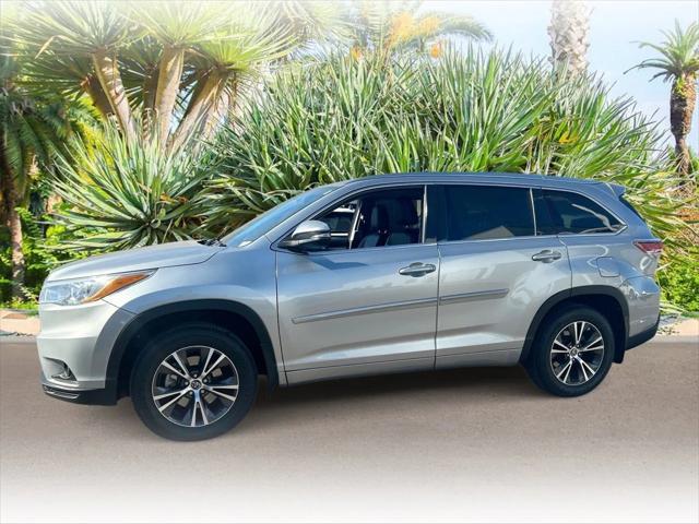 used 2016 Toyota Highlander car, priced at $24,664