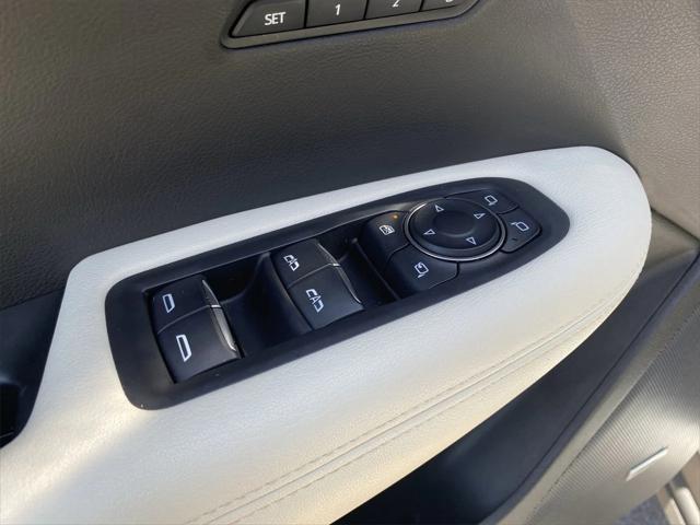 used 2022 Cadillac XT6 car, priced at $45,997