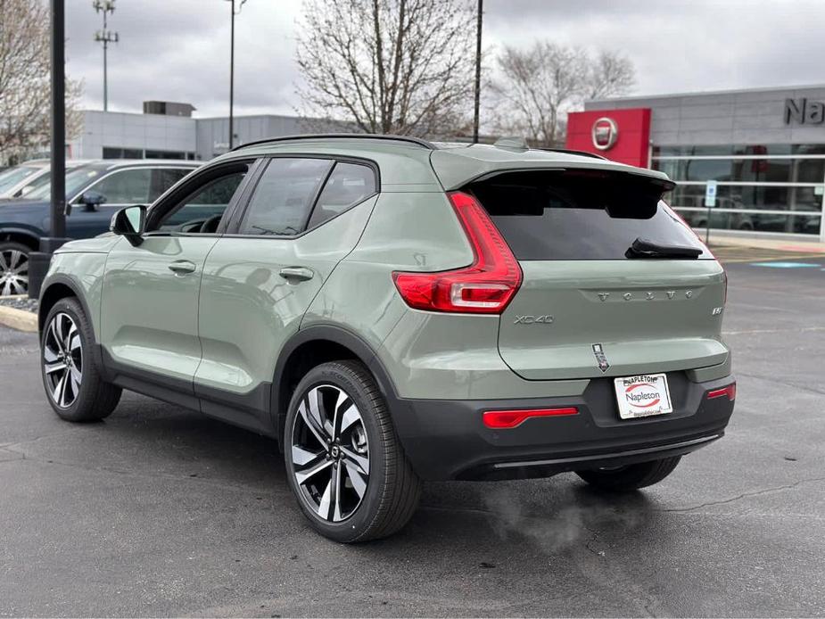 new 2024 Volvo XC40 car, priced at $51,005