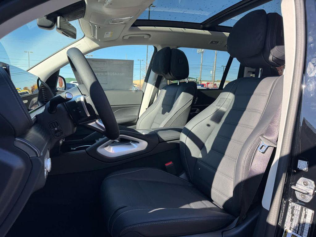 new 2026 Mercedes-Benz GLS 450 car, priced at $101,820