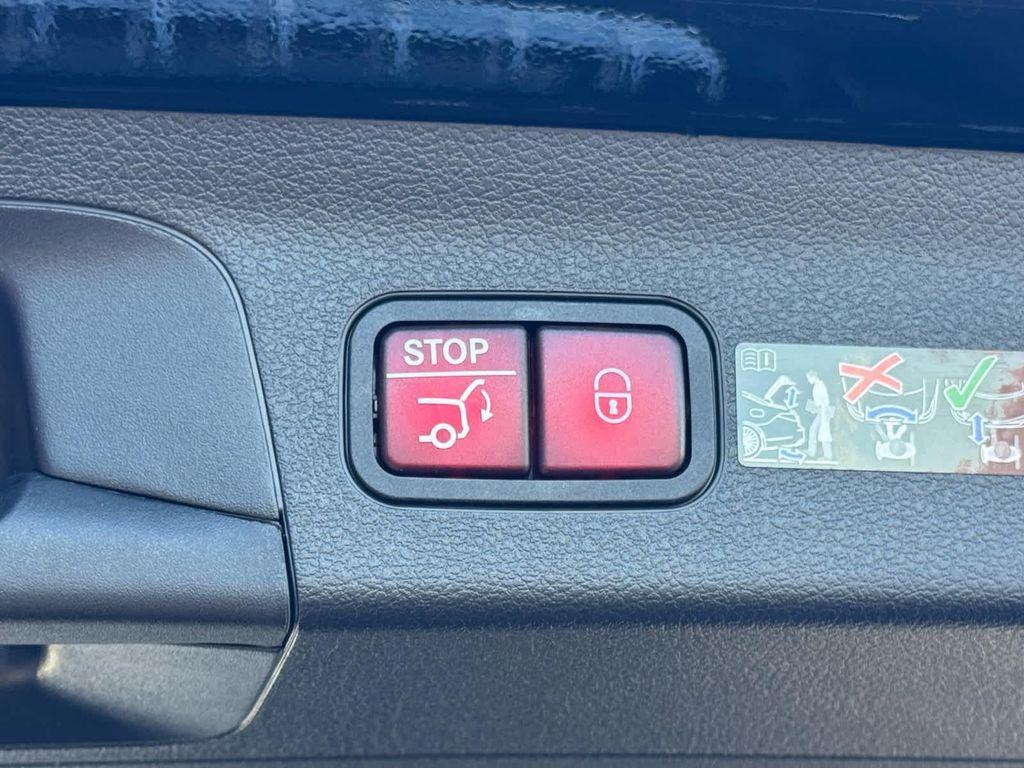 new 2026 Mercedes-Benz GLS 450 car, priced at $101,820