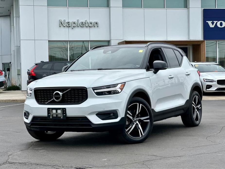 used 2020 Volvo XC40 car, priced at $24,969