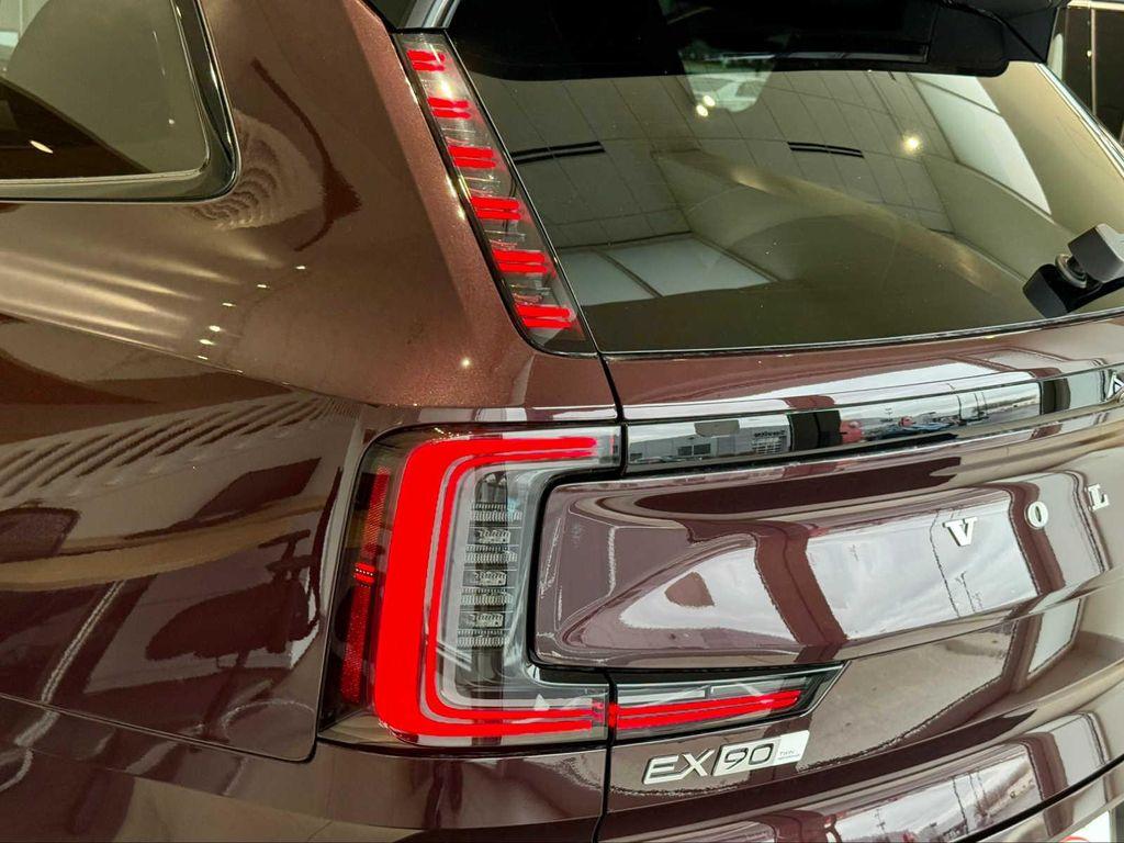 new 2025 Volvo EX90 car, priced at $88,375