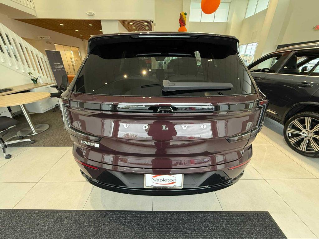 new 2025 Volvo EX90 car, priced at $88,375
