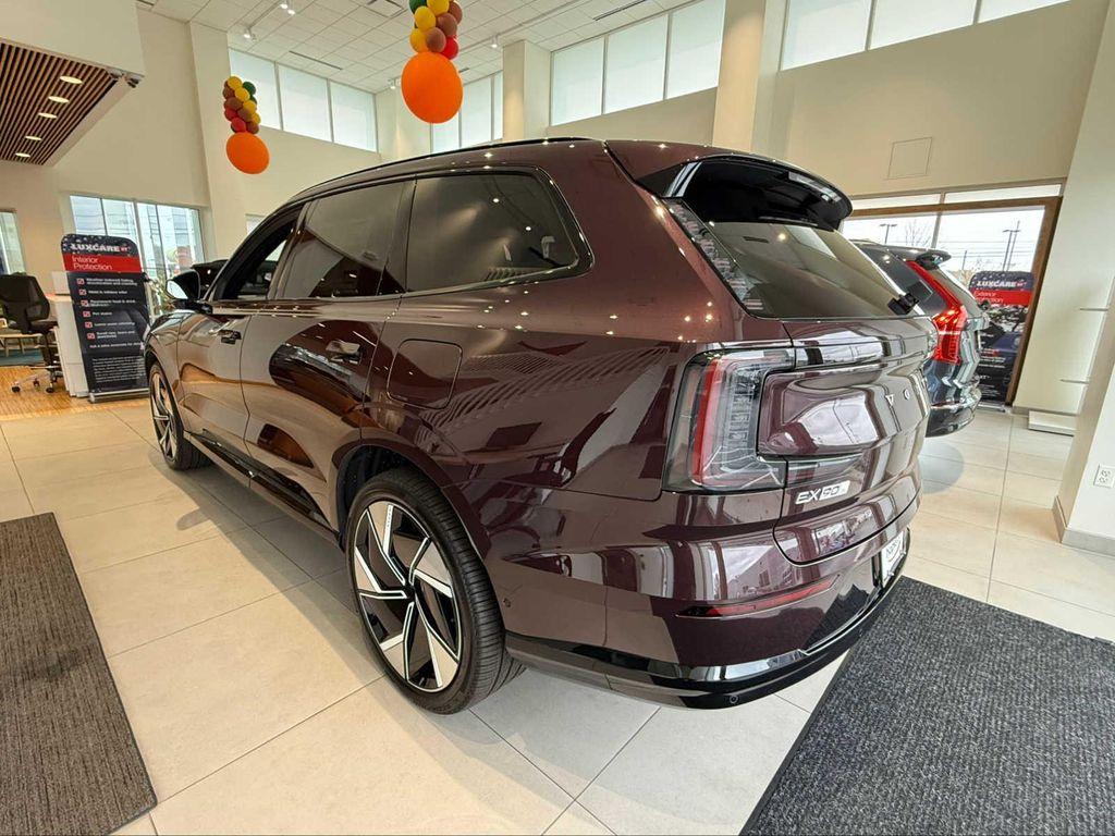 new 2025 Volvo EX90 car, priced at $88,375