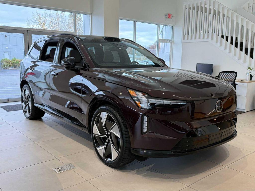 new 2025 Volvo EX90 car, priced at $88,375