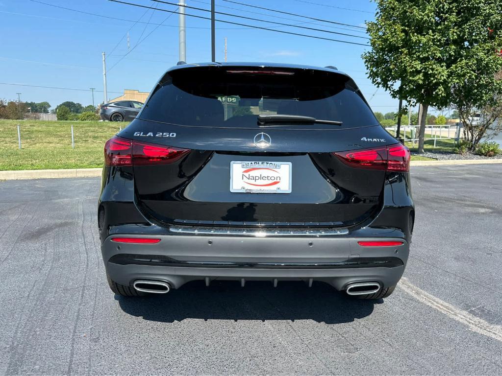 new 2025 Mercedes-Benz GLA 250 car, priced at $52,810