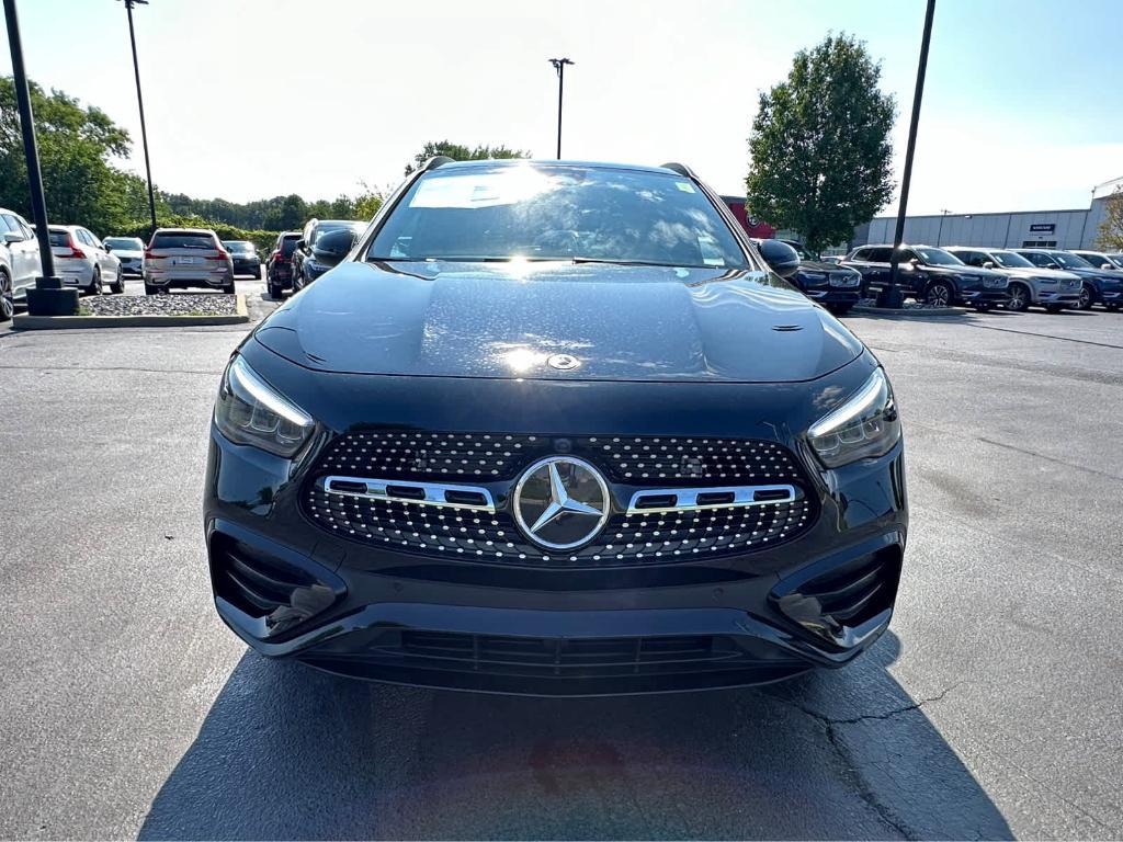 new 2025 Mercedes-Benz GLA 250 car, priced at $52,810