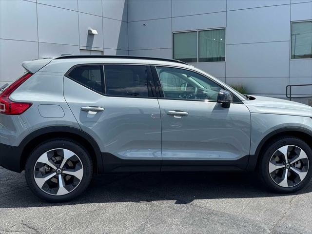 new 2025 Volvo XC40 car, priced at $46,335