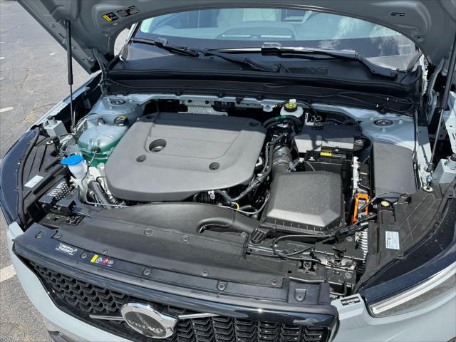 new 2025 Volvo XC40 car, priced at $46,335
