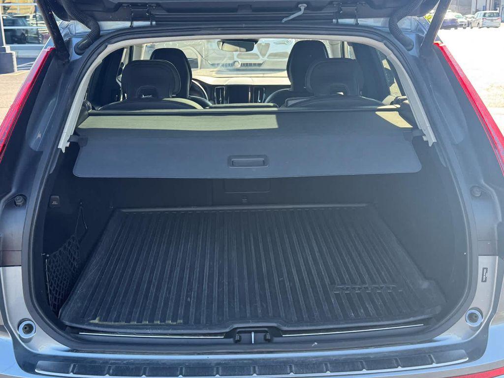 used 2021 Volvo XC60 car, priced at $31,132