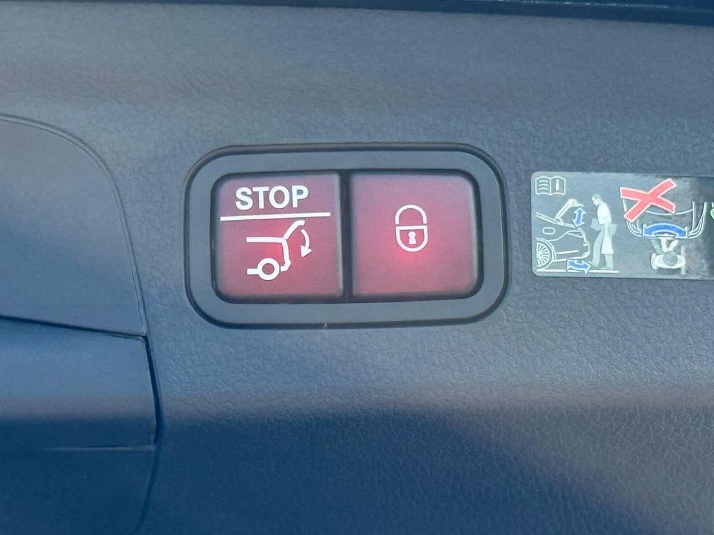 new 2026 Mercedes-Benz GLE 350 car, priced at $74,550