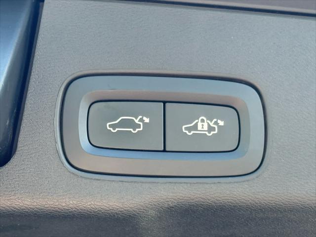 used 2018 Volvo XC60 car, priced at $19,921