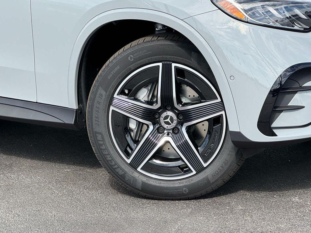 new 2026 Mercedes-Benz GLC 300 car, priced at $64,015