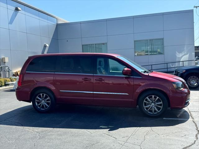 used 2015 Chrysler Town & Country car, priced at $9,929