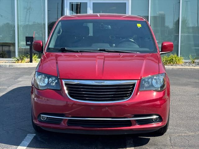 used 2015 Chrysler Town & Country car, priced at $9,929
