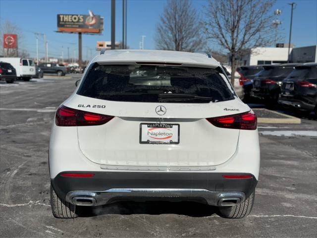 new 2025 Mercedes-Benz GLA 250 car, priced at $44,250