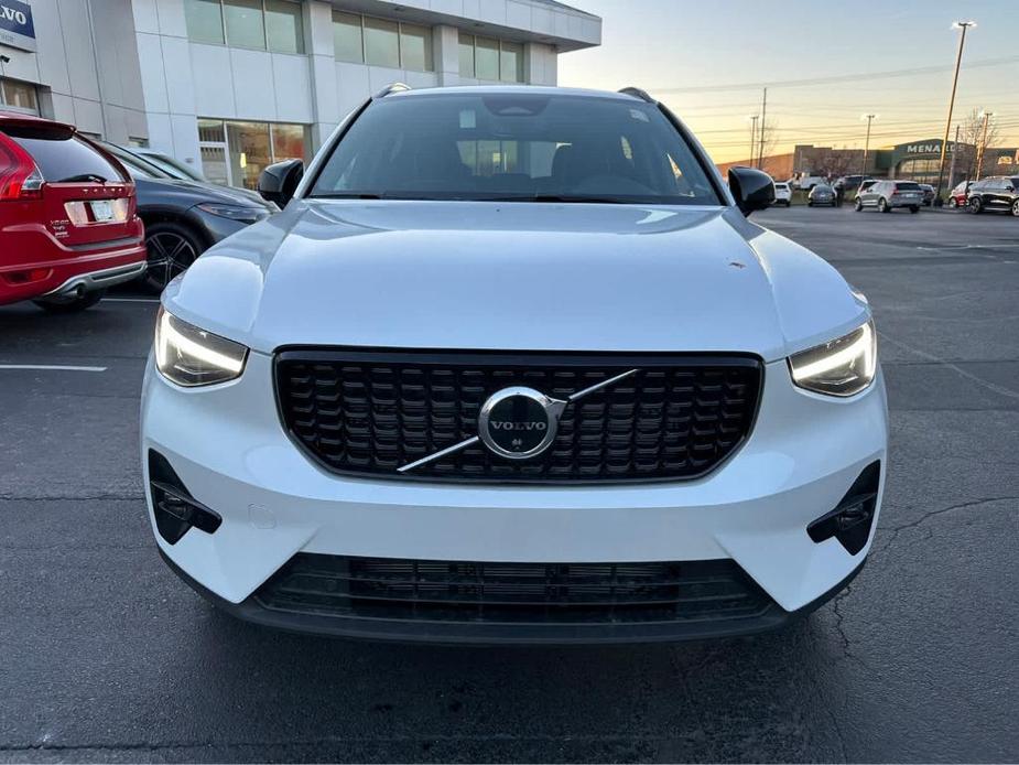 new 2024 Volvo XC40 car, priced at $47,385