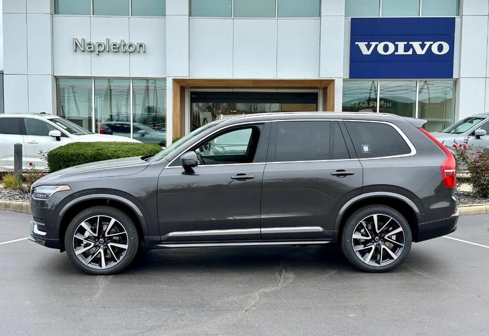 new 2024 Volvo XC90 car, priced at $71,900