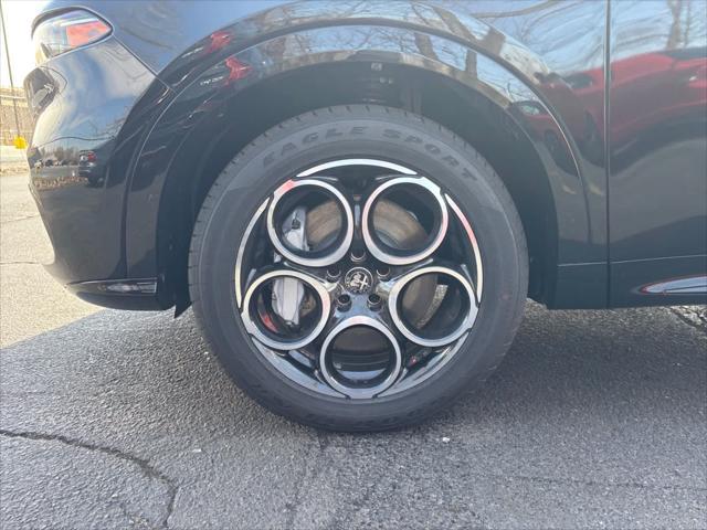 new 2025 Alfa Romeo Tonale car, priced at $48,725