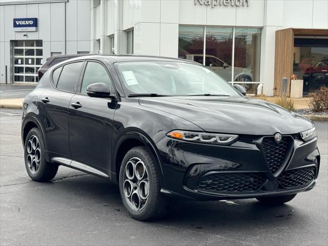 new 2025 Alfa Romeo Tonale car, priced at $45,662