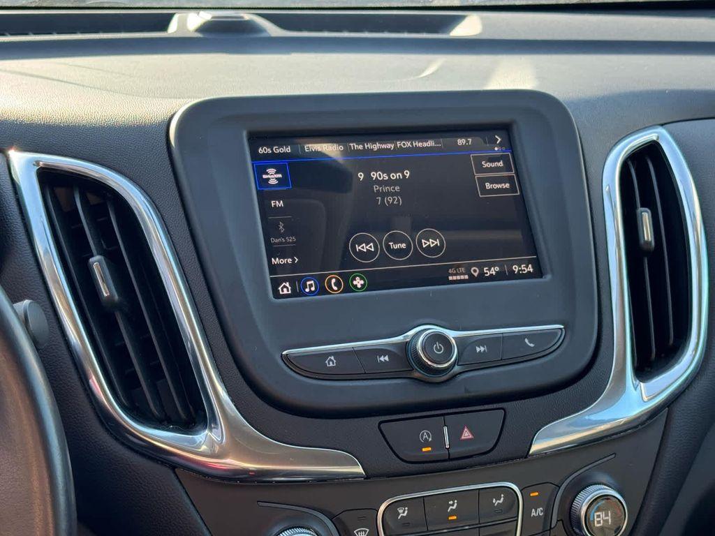 used 2022 Chevrolet Equinox car, priced at $22,642