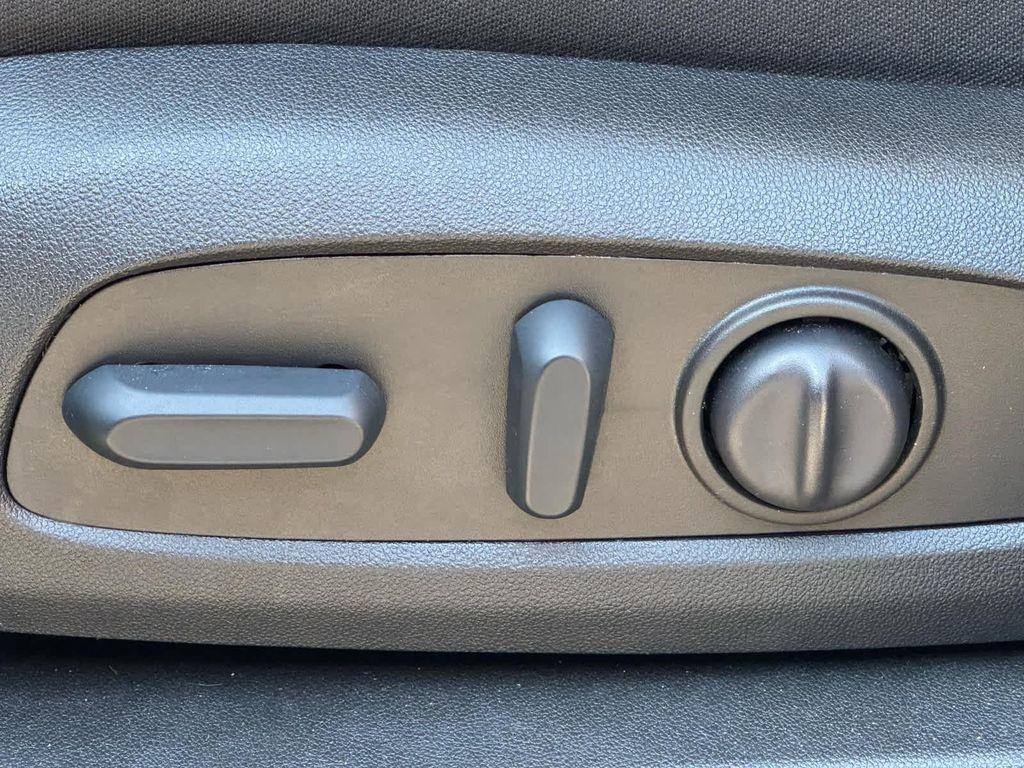 used 2022 Chevrolet Equinox car, priced at $22,642