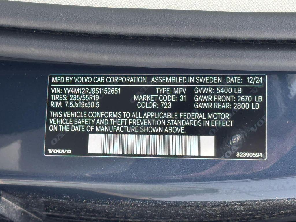 new 2025 Volvo XC60 car, priced at $46,895