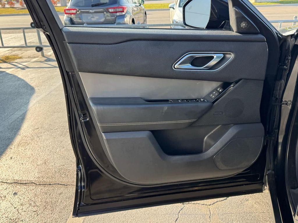 used 2021 Land Rover Range Rover Velar car, priced at $32,298