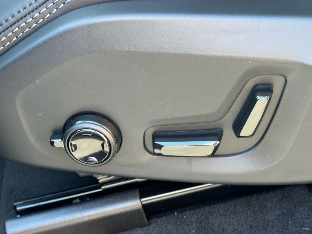 new 2026 Volvo XC90 car, priced at $76,410