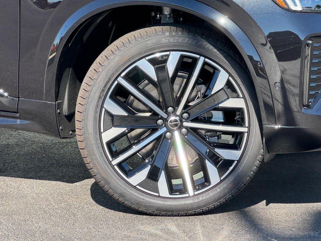 new 2026 Volvo XC90 car, priced at $76,410