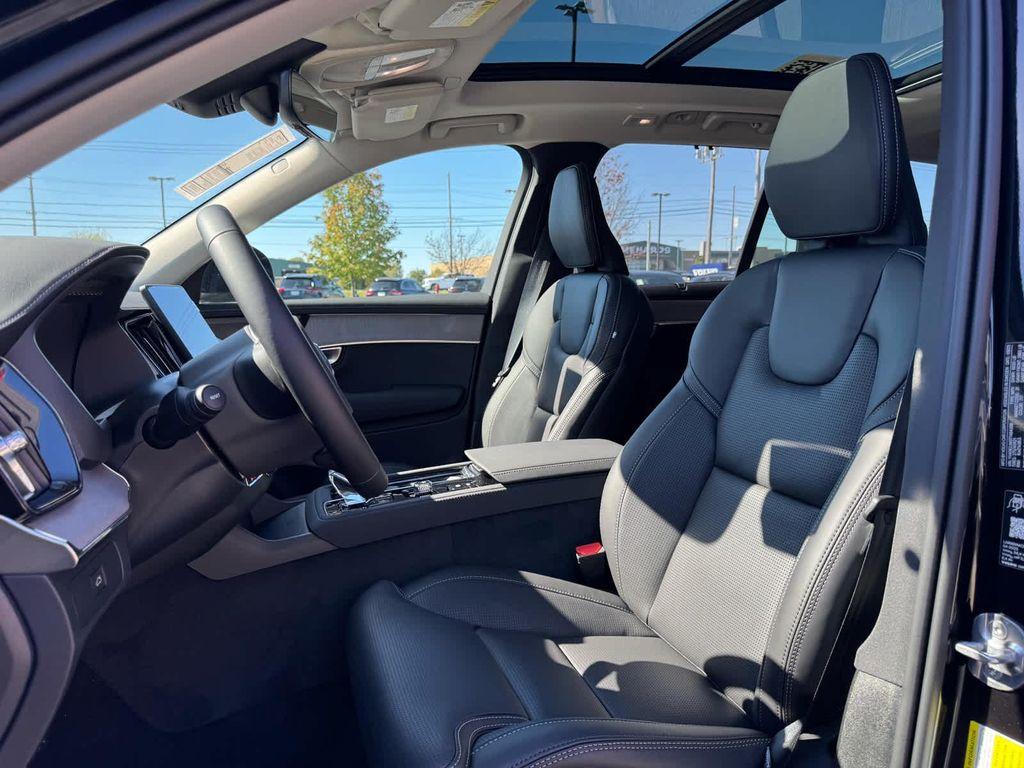 new 2026 Volvo XC90 car, priced at $76,410