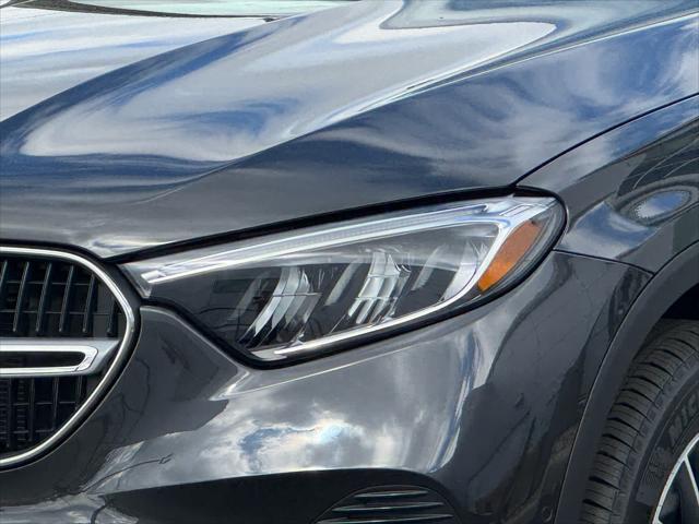 new 2025 Mercedes-Benz GLC 300 car, priced at $58,730