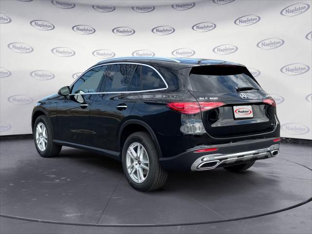 new 2025 Mercedes-Benz GLC 300 car, priced at $56,585