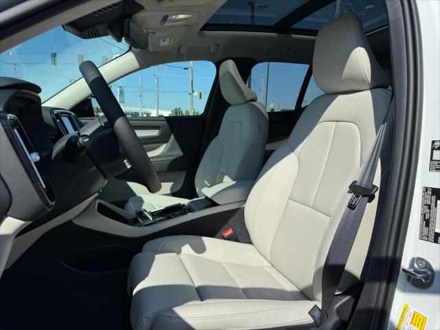 new 2026 Volvo XC40 car, priced at $52,975